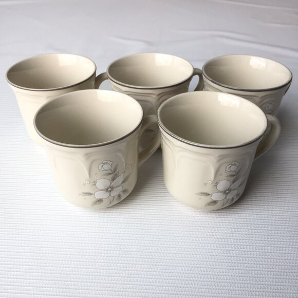 Stoneware Japan Coffee Tea Cup White Flower Floral Beige Vintage MCM Set of 5 - Picture 1 of 12